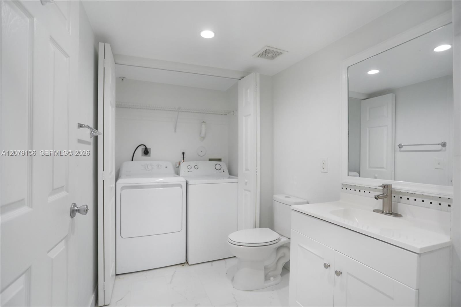 2941 Ne 185th Street 1305 Property Photo 11
