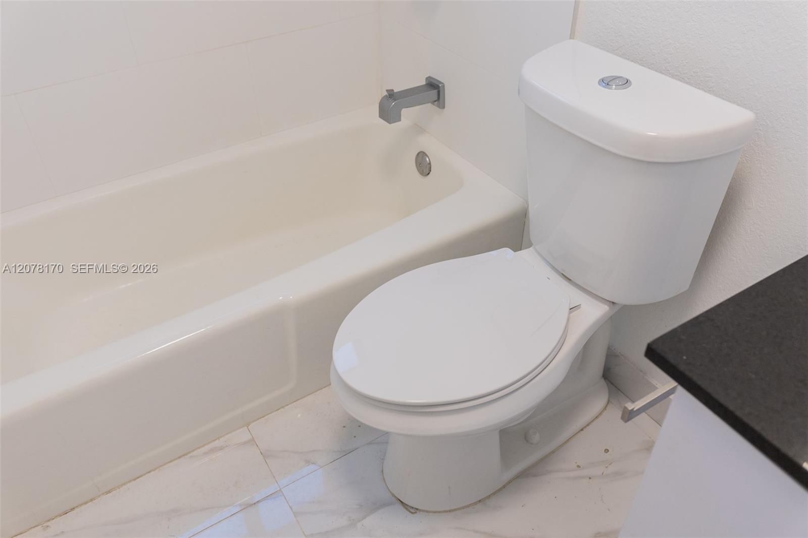 2140 Ne 56th Street 12 Property Photo 21