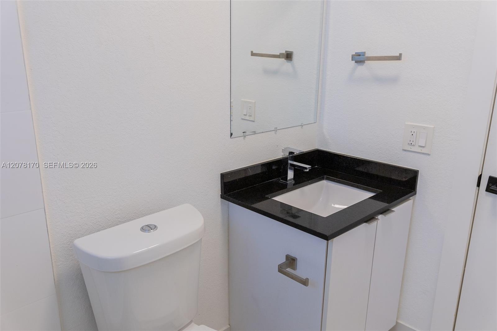 2140 Ne 56th Street 12 Property Photo 24