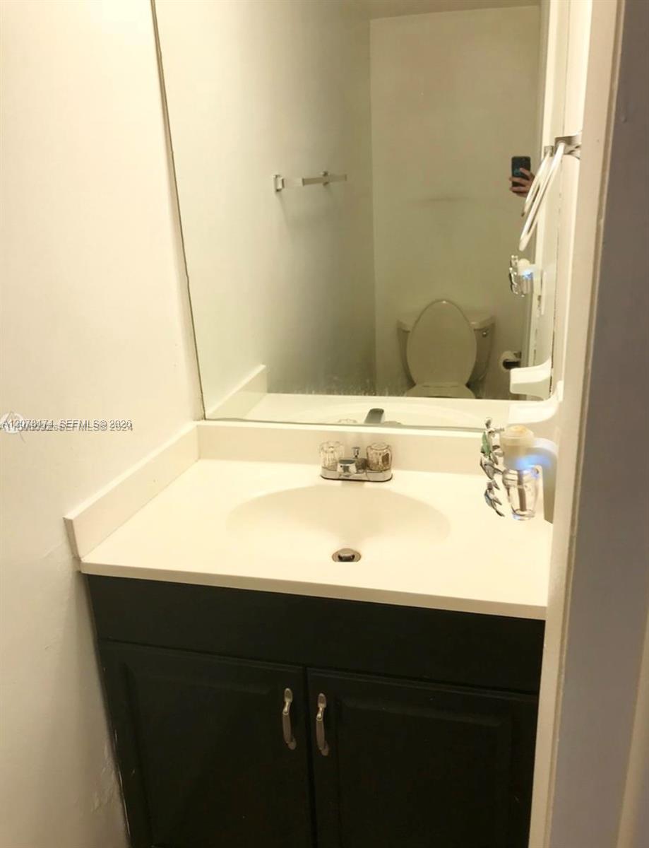 2442 Sw 58 Property Photo 6