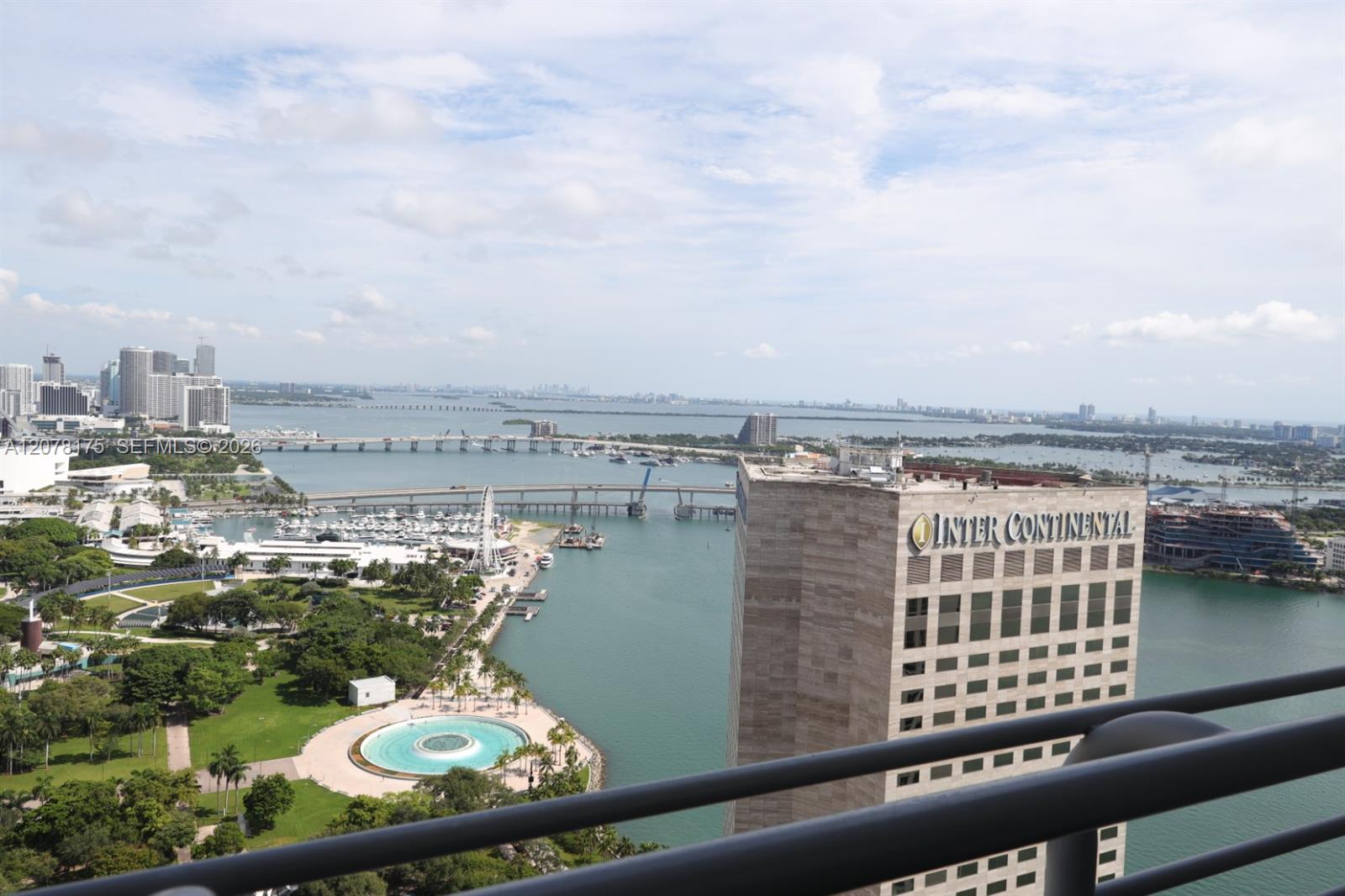 325 S Biscayne Boulevard 4220 Property Photo 7