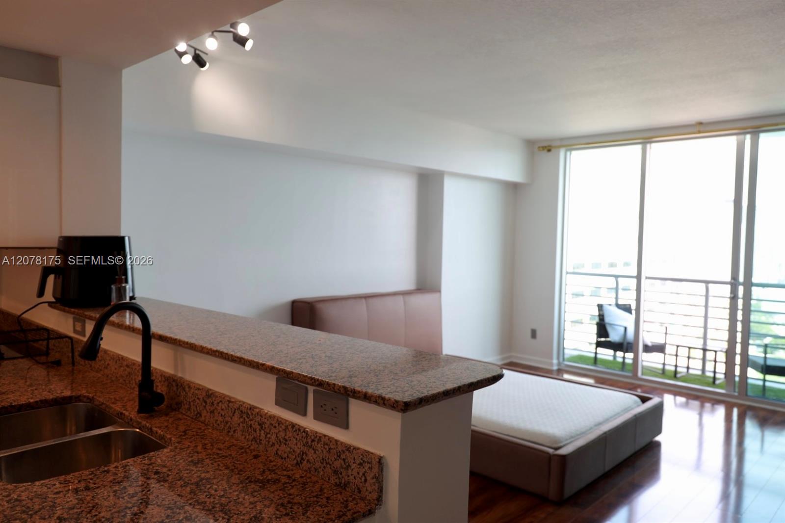 325 S Biscayne Boulevard 4220 Property Photo 11