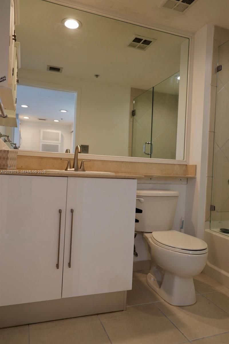 325 S Biscayne Boulevard 4220 Property Photo 13