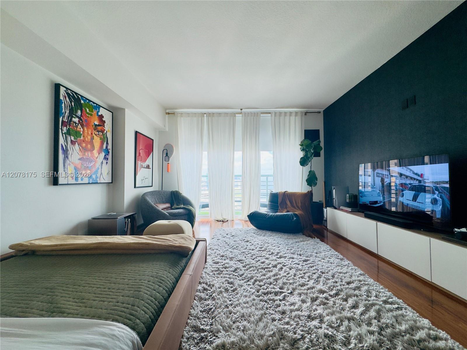 325 S Biscayne Boulevard 4220 Property Photo 16