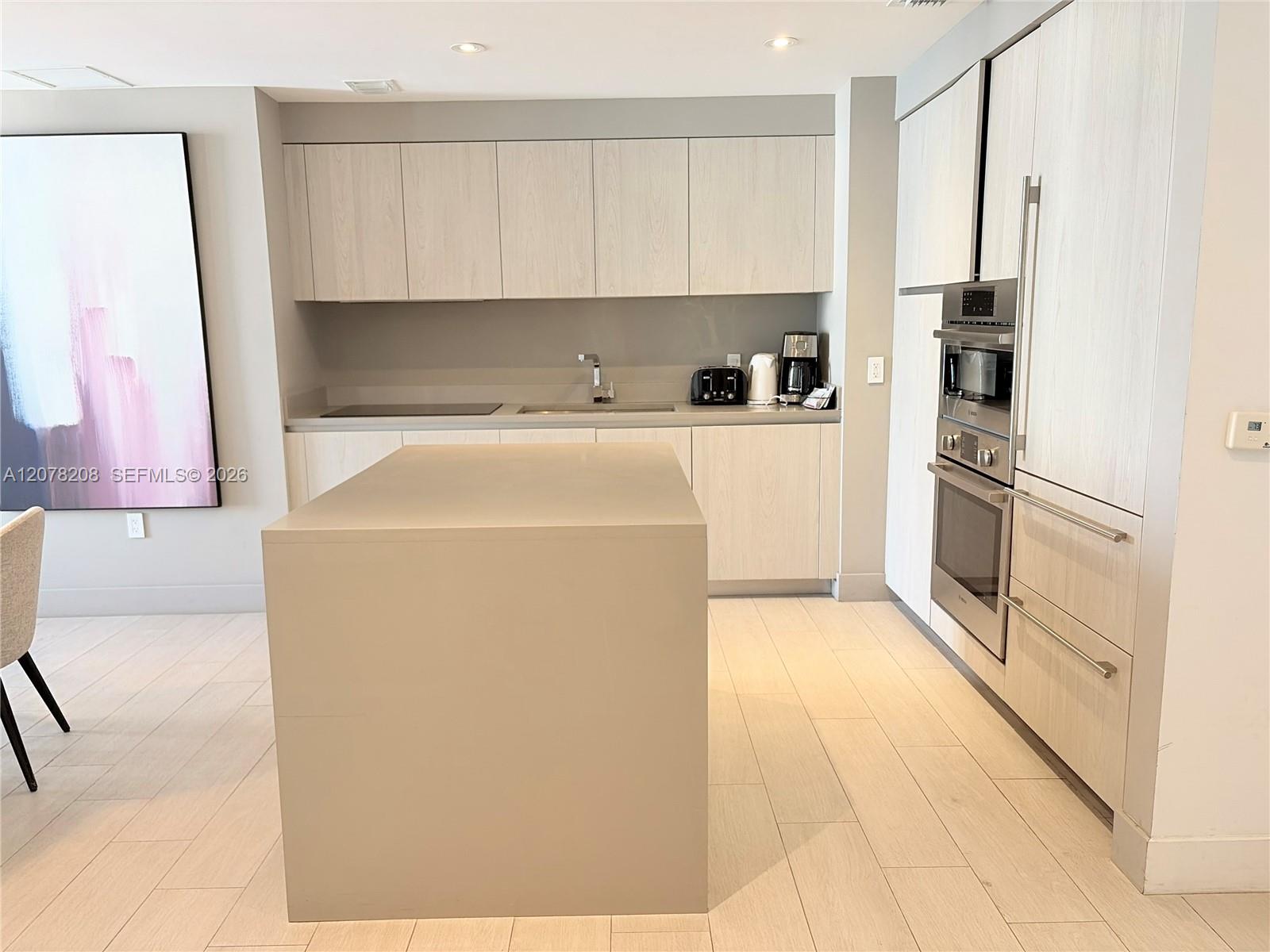 4010 S Ocean Drive R1103 Property Photo 7