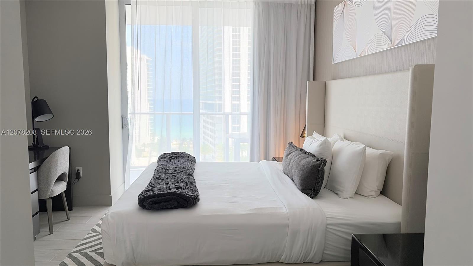 4010 S Ocean Drive R1103 Property Photo 11