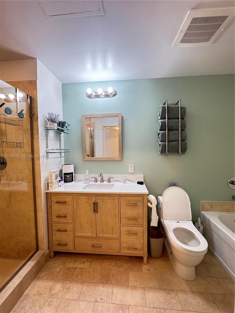 1111 Sw 1st Avenue 2721-n Property Photo 6
