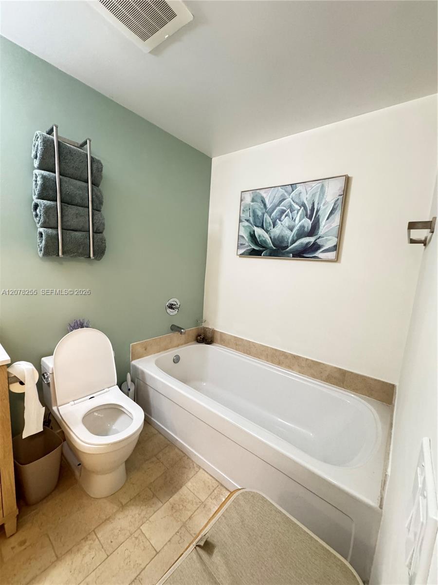 1111 Sw 1st Avenue 2721-n Property Photo 8