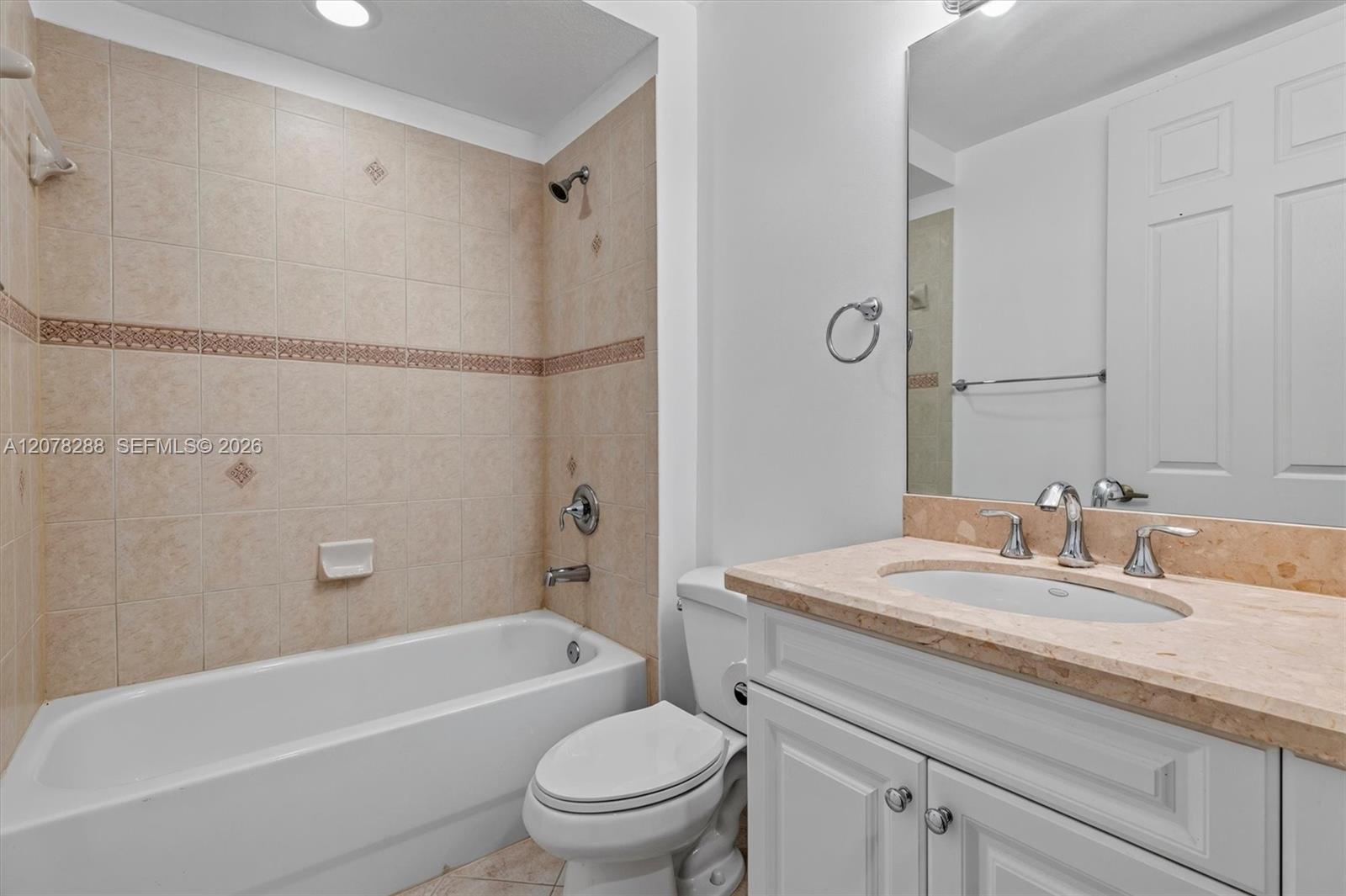 8351 Nw 128th Lane 22-b Property Photo 18