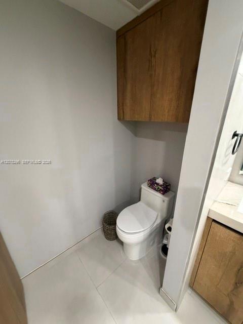 19500 Turnberry Way 25f Property Photo 40