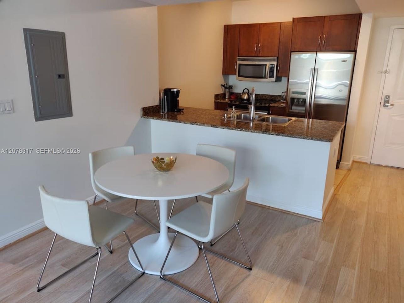 400 N Federal Highway 305s Property Photo 6
