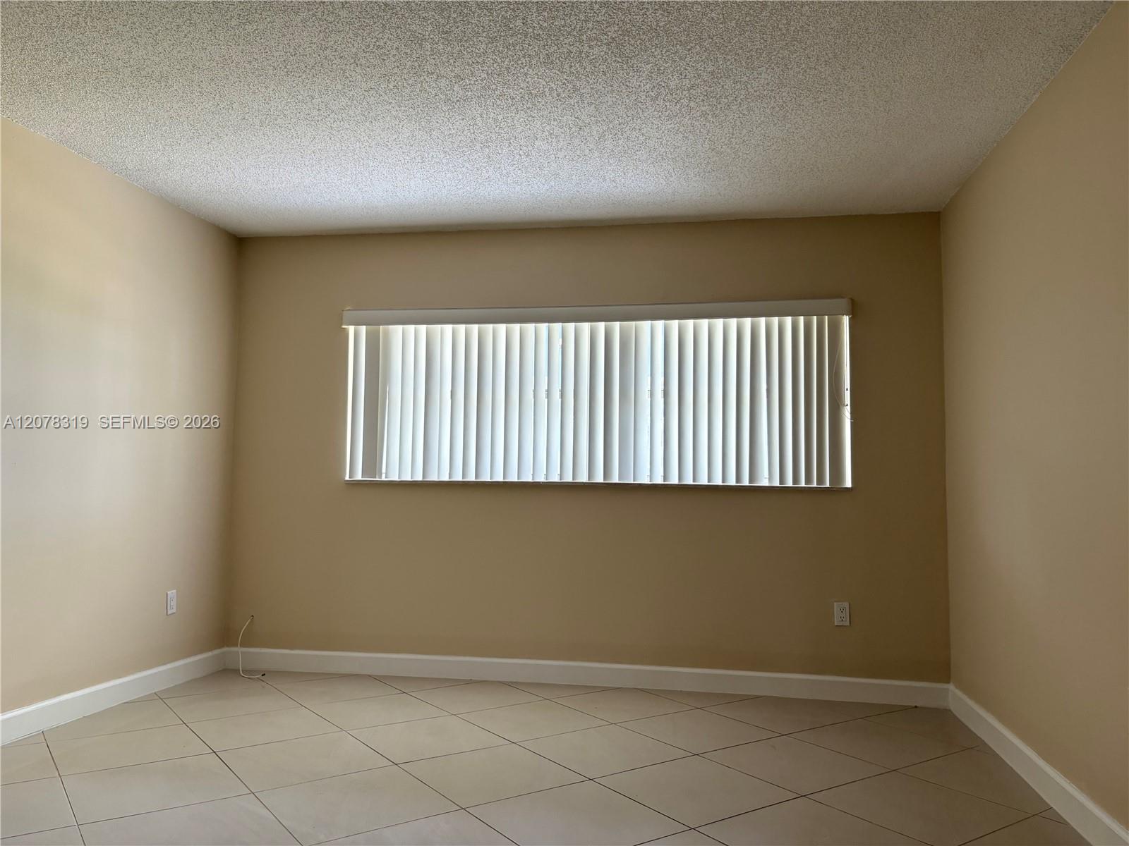 A12078319 Property Photo 13