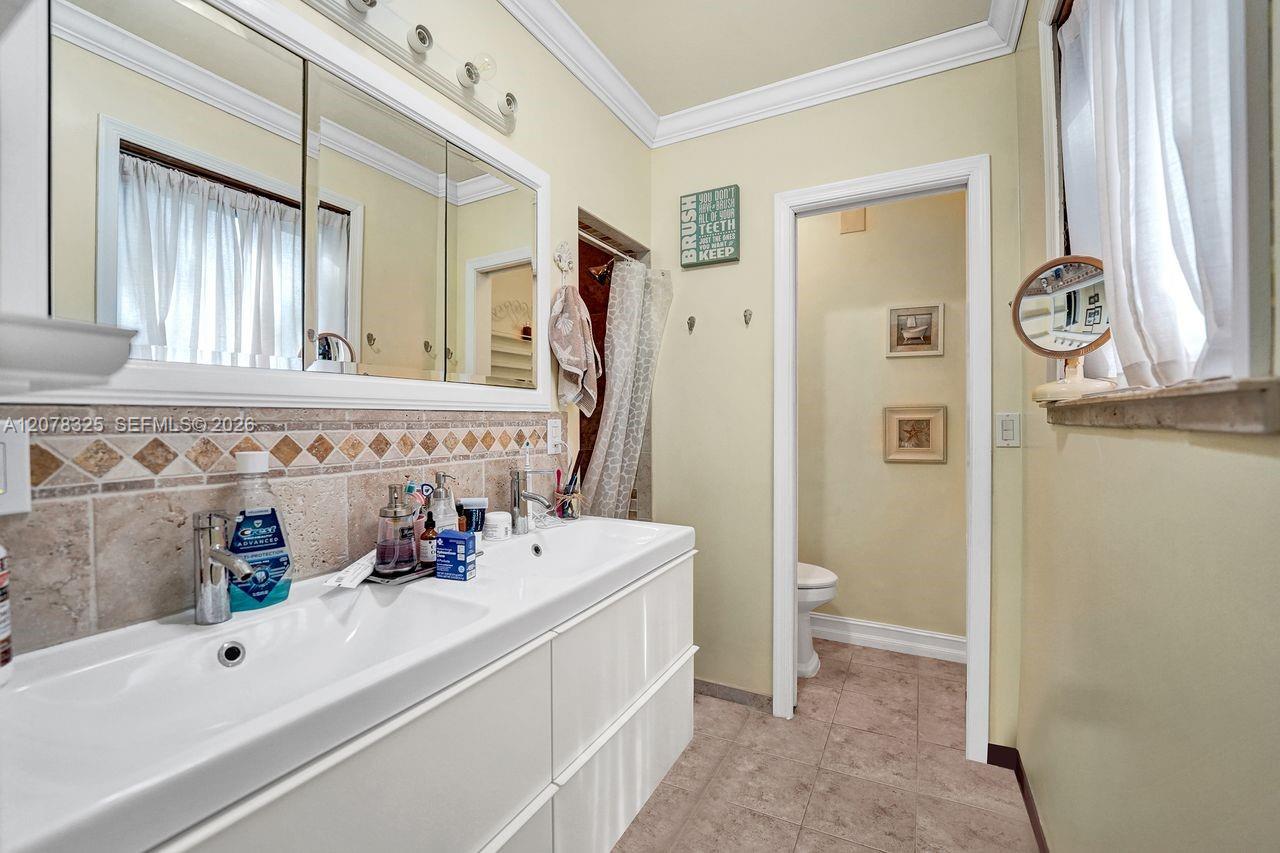 5500 Woodland Lane Property Photo 33