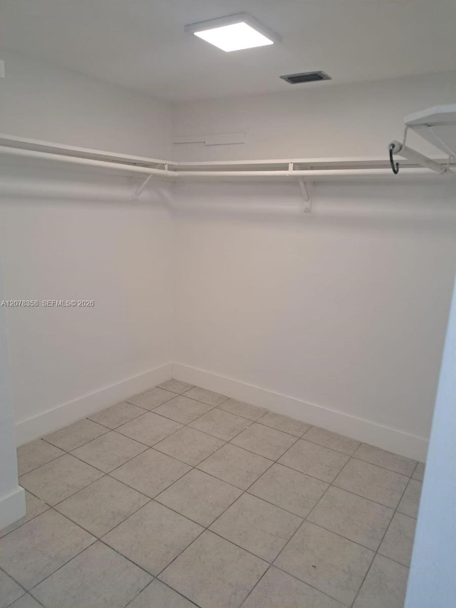 3660 Ne 166th Street 705 Property Photo 18