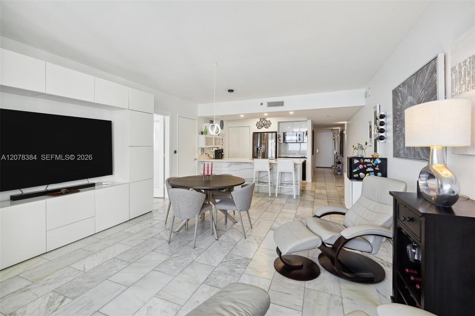1830 S Ocean Drive 4210 Property Photo 2
