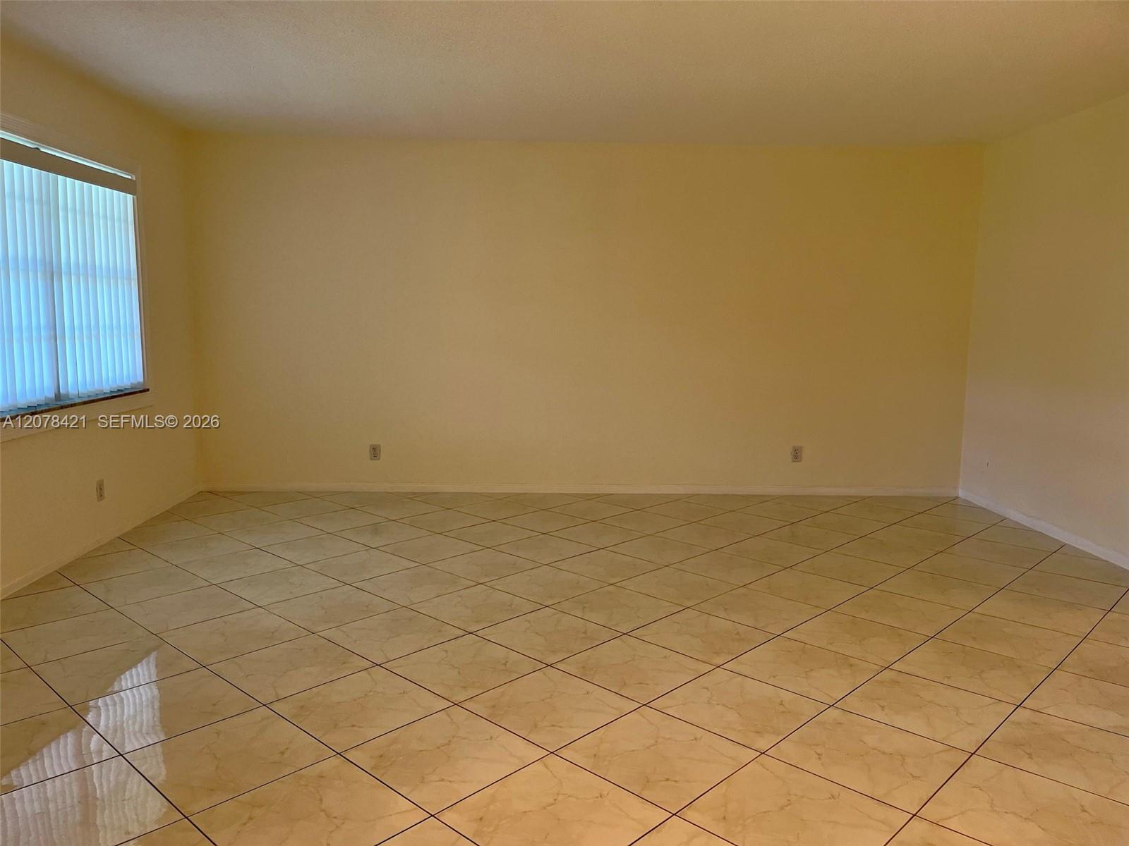 581 Blue Heron Drive 212-b Property Photo 10