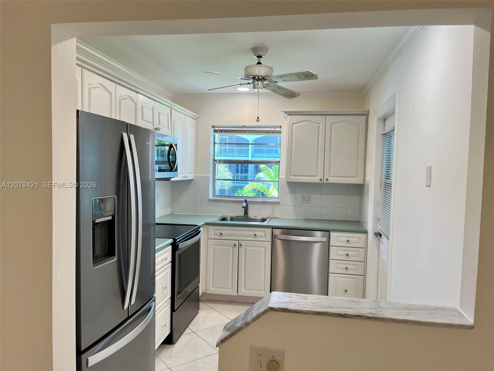 581 Blue Heron Drive 212-b Property Photo 11