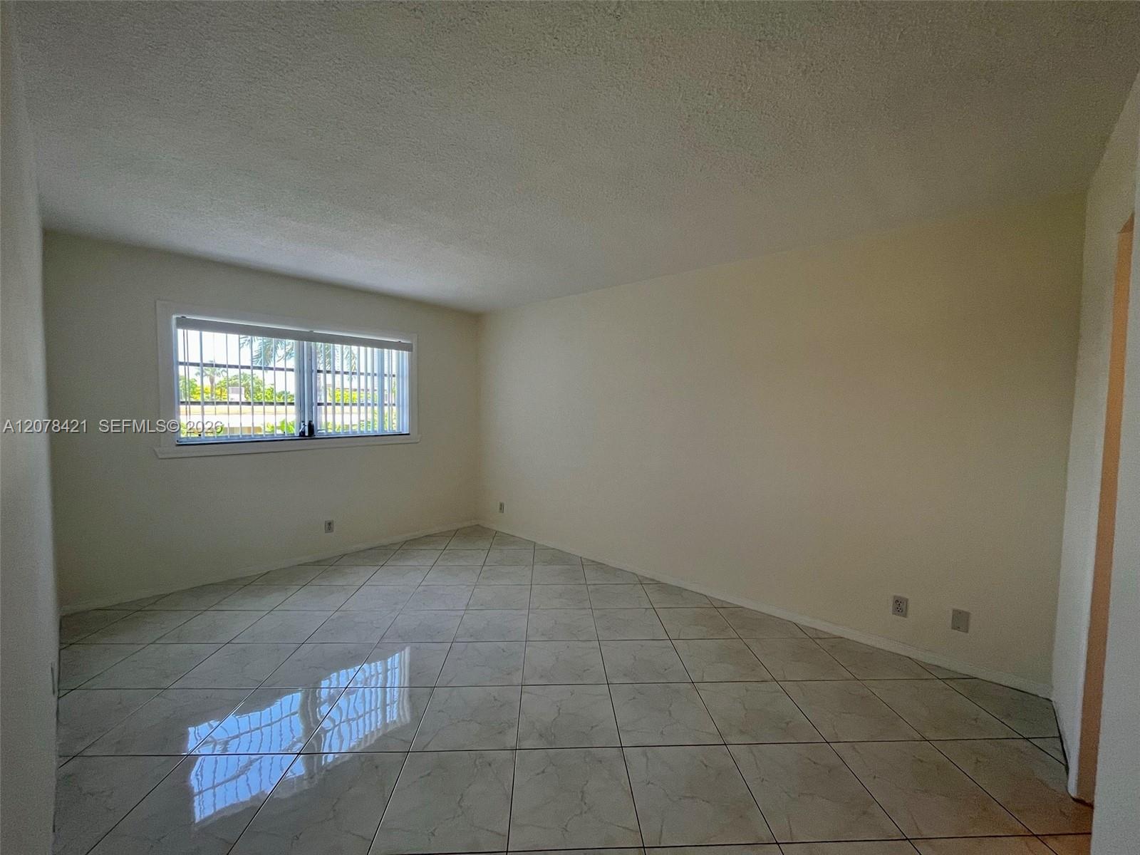 581 Blue Heron Drive 212-b Property Photo 16
