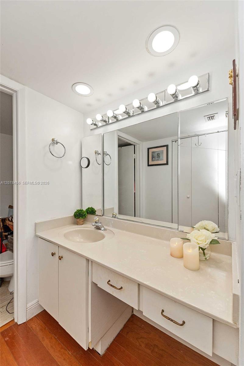 1925 Brickell Avenue 1501d Property Photo 16