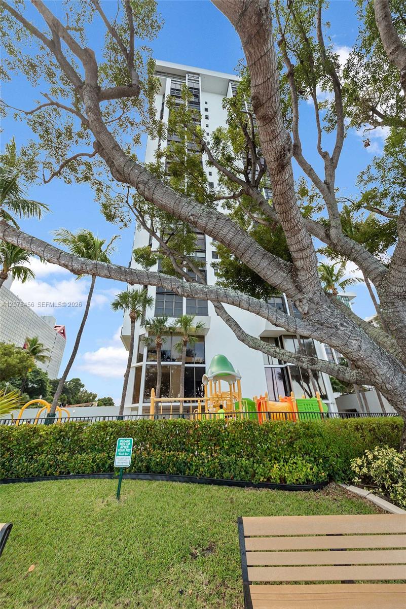 1925 Brickell Avenue 1501d Property Photo 33