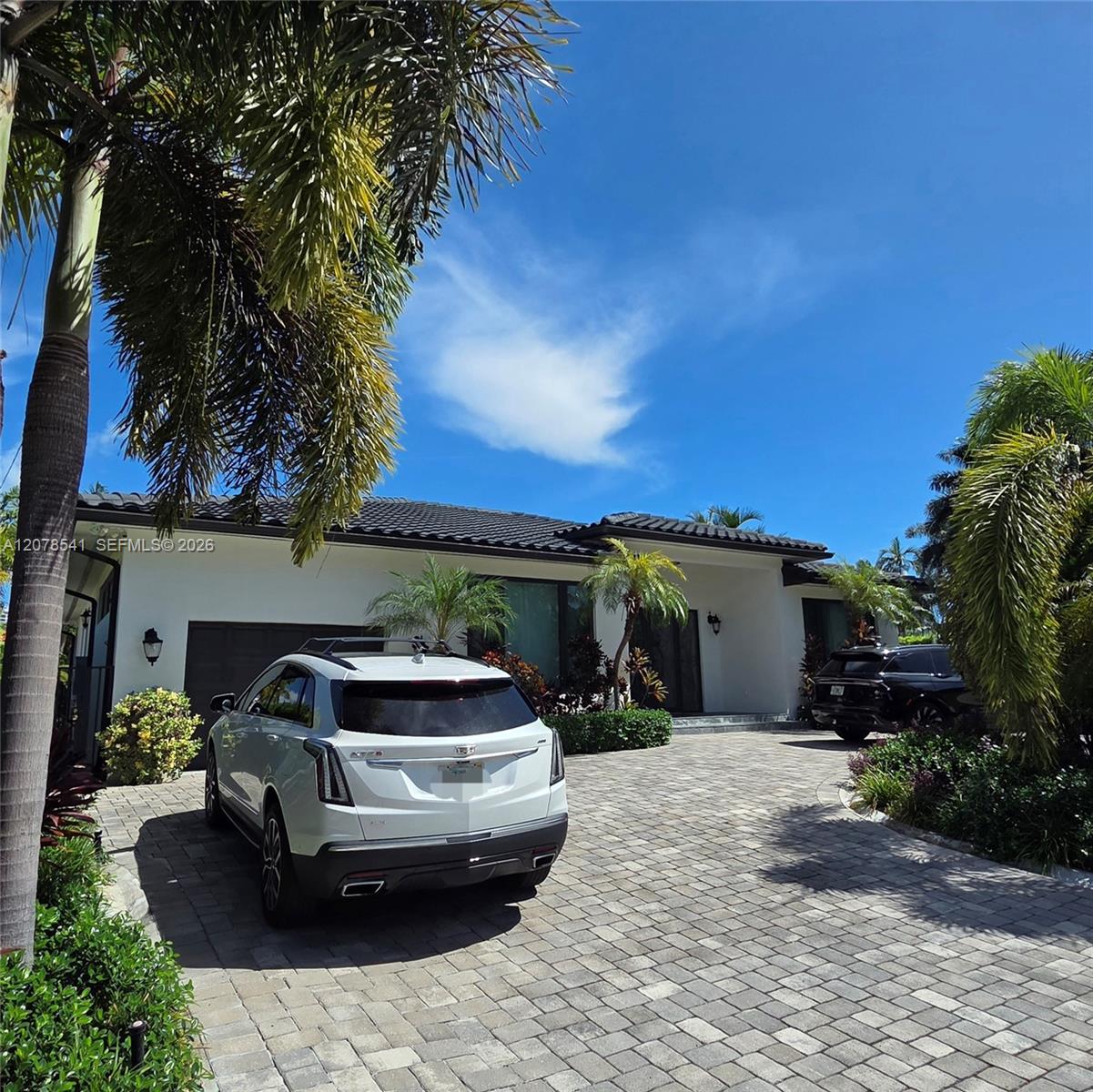 343 190th Street Property Photo 1
