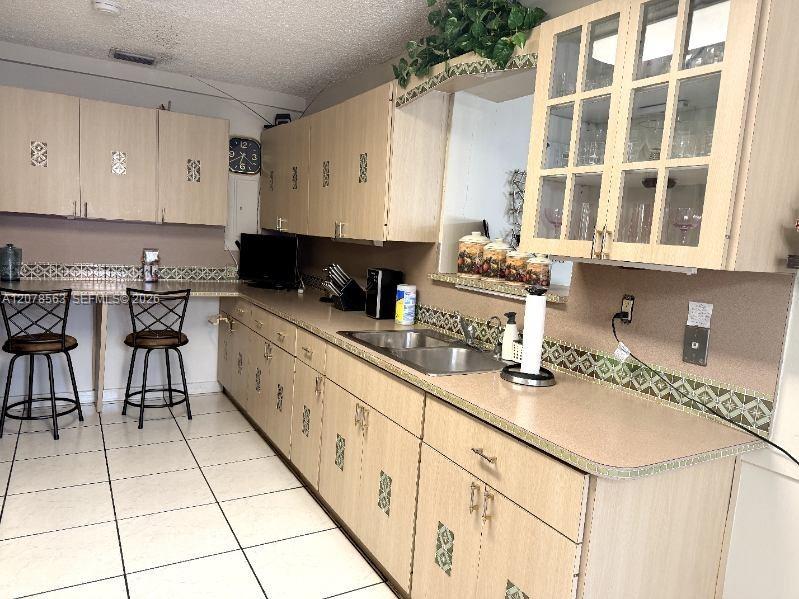 1340 W 36th Street Property Photo 4