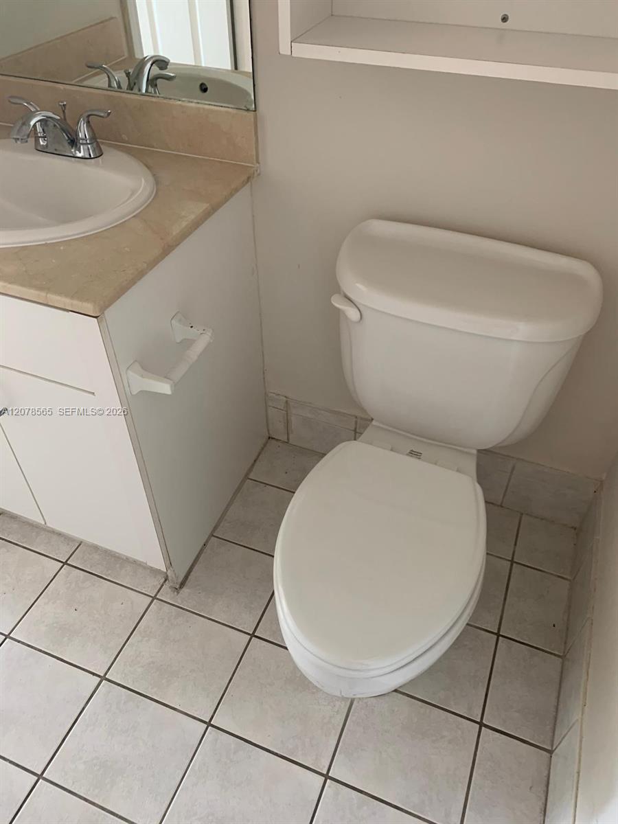 8888 Collins Avenue 206 Property Photo 6