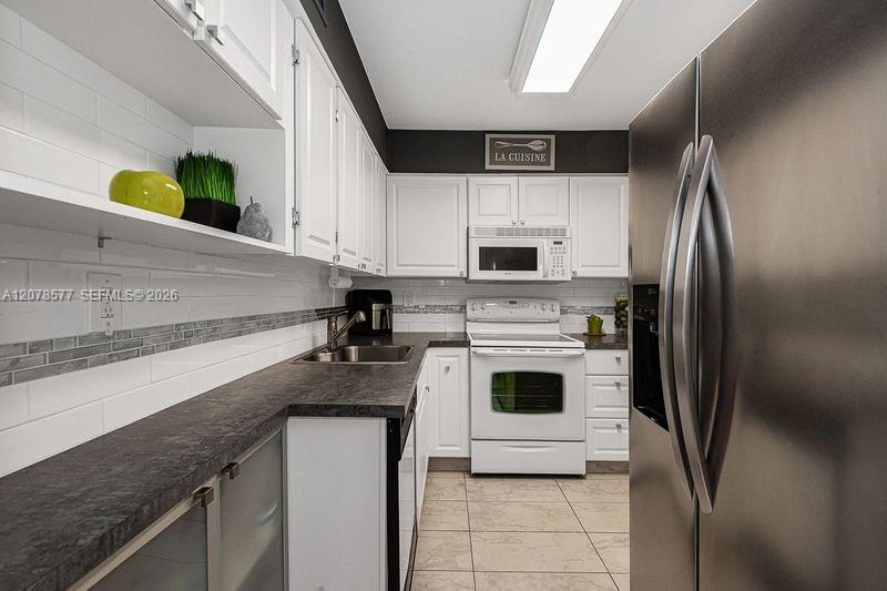 17800 Atlantic Boulevard 203 Property Photo 4