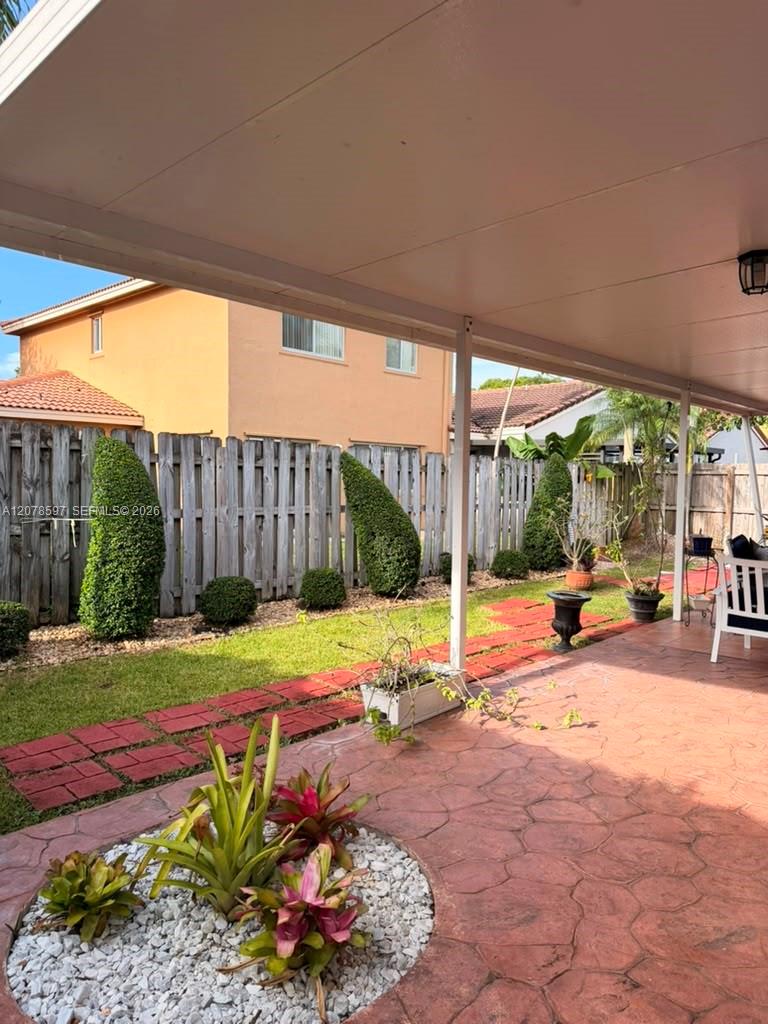 16529 Sw 98th Terrace Property Photo 1