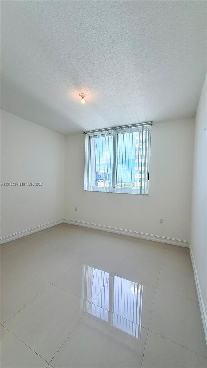 1755 E Hallandale Beach Boulevard 1408e Property Photo 10