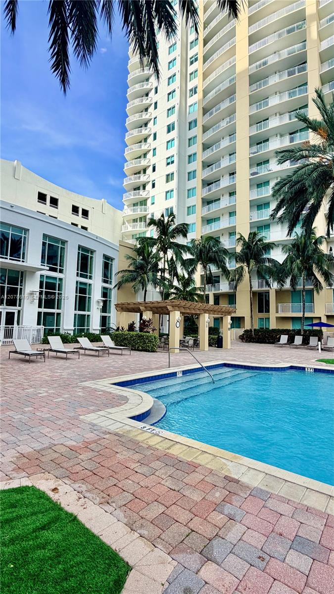 1755 E Hallandale Beach Boulevard 1408e Property Photo 37