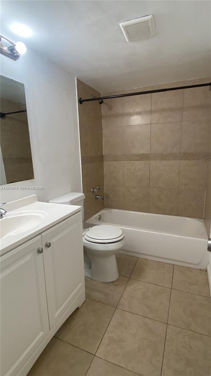 15205 Ne 6th Avenue D104 Property Photo 6