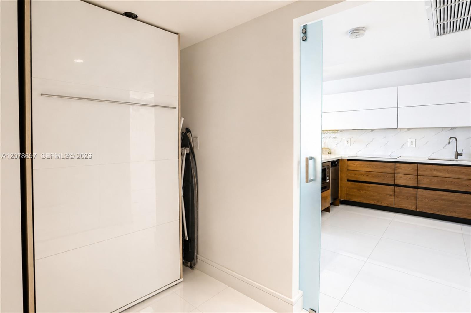 100 Lincoln Road 1223 Property Photo 20