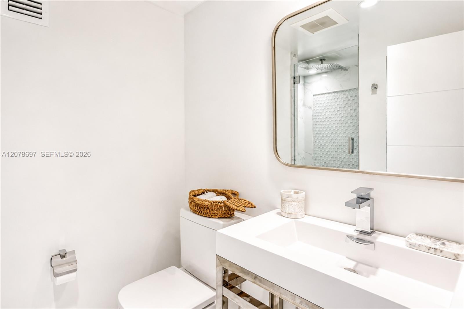 100 Lincoln Road 1223 Property Photo 24
