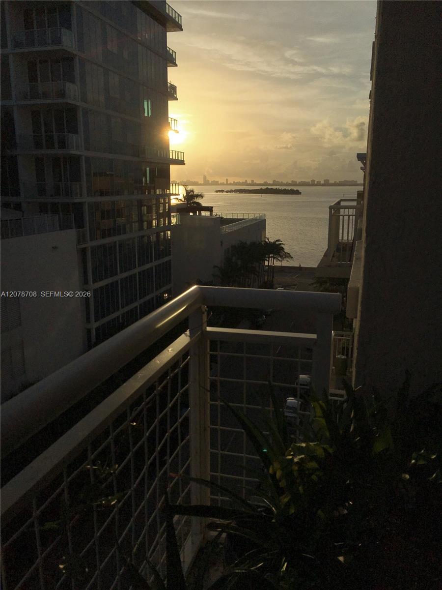 2001 Biscayne Boulevard 2604 Property Photo 2