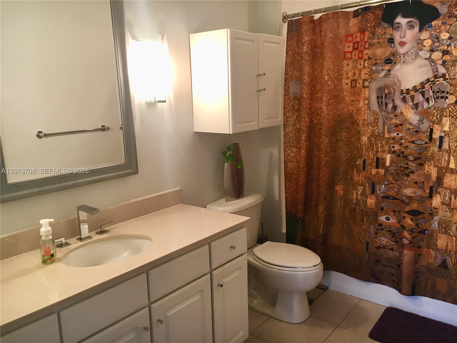 2001 Biscayne Boulevard 2604 Property Photo 5