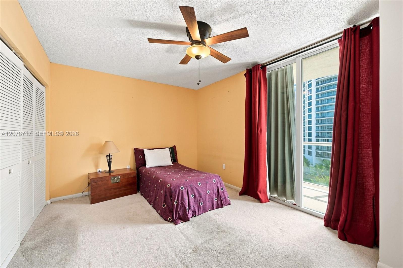 5900 Collins Avenue 1006 Property Photo 12