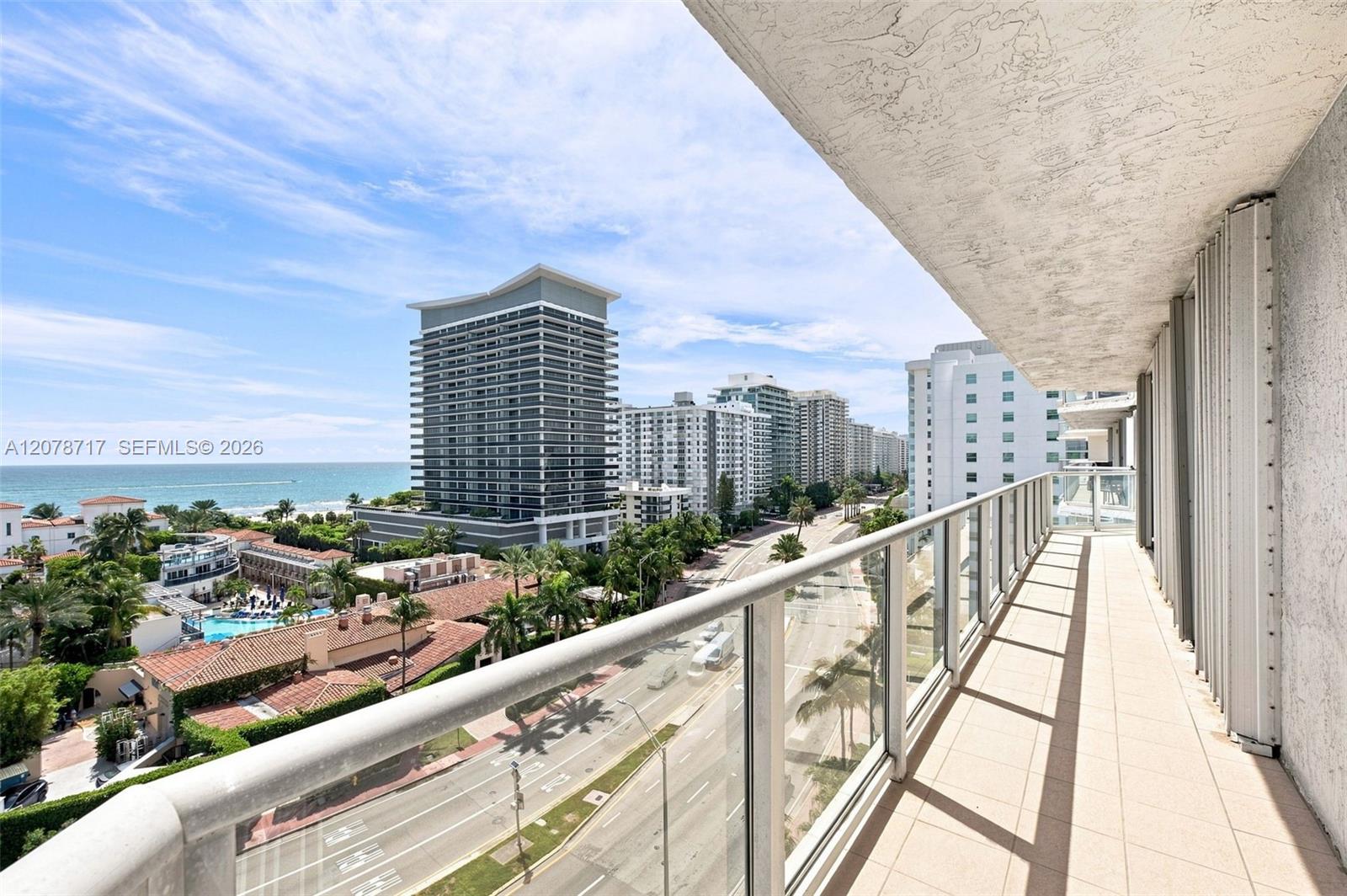 5900 Collins Avenue 1006 Property Photo 16