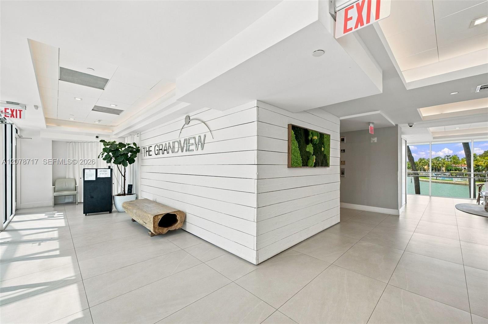 5900 Collins Avenue 1006 Property Photo 17