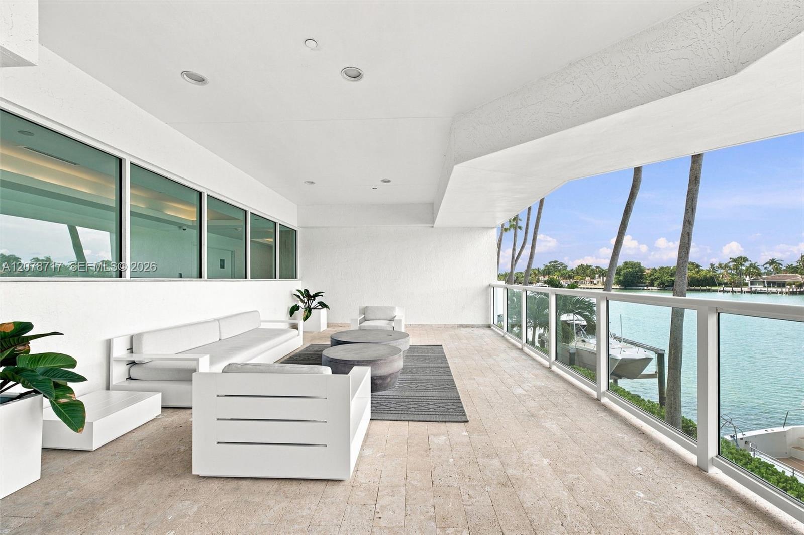5900 Collins Avenue 1006 Property Photo 21
