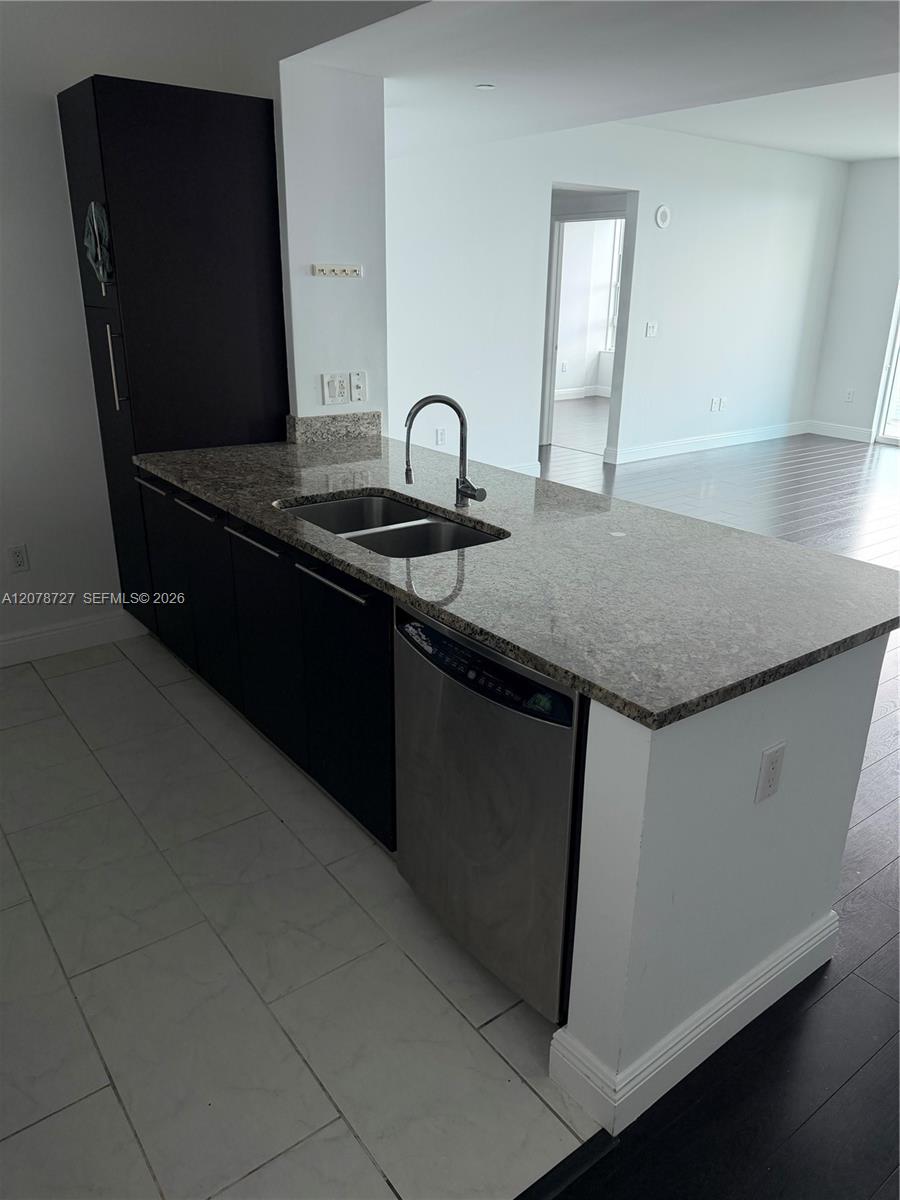 951 Brickell Avenue 3804 Property Photo 11