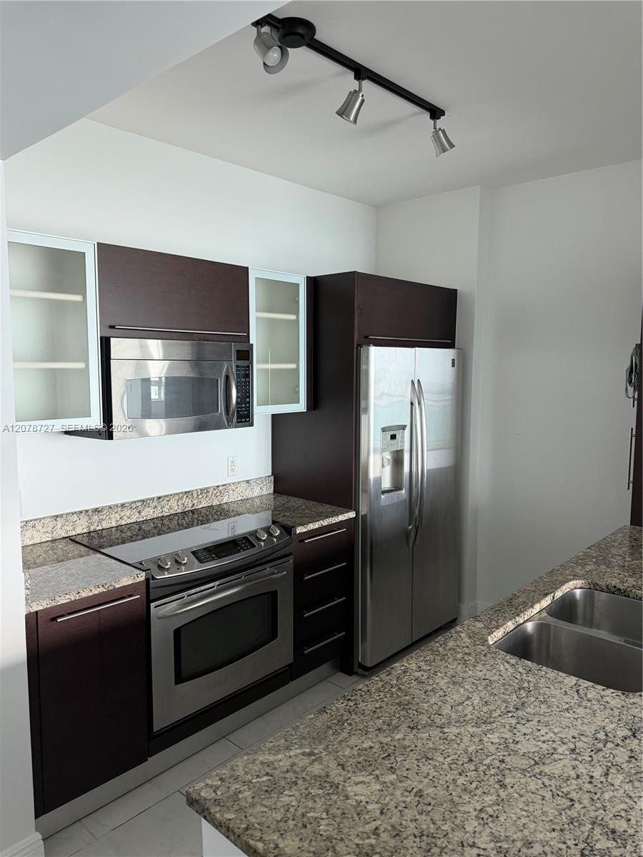 951 Brickell Avenue 3804 Property Photo 12