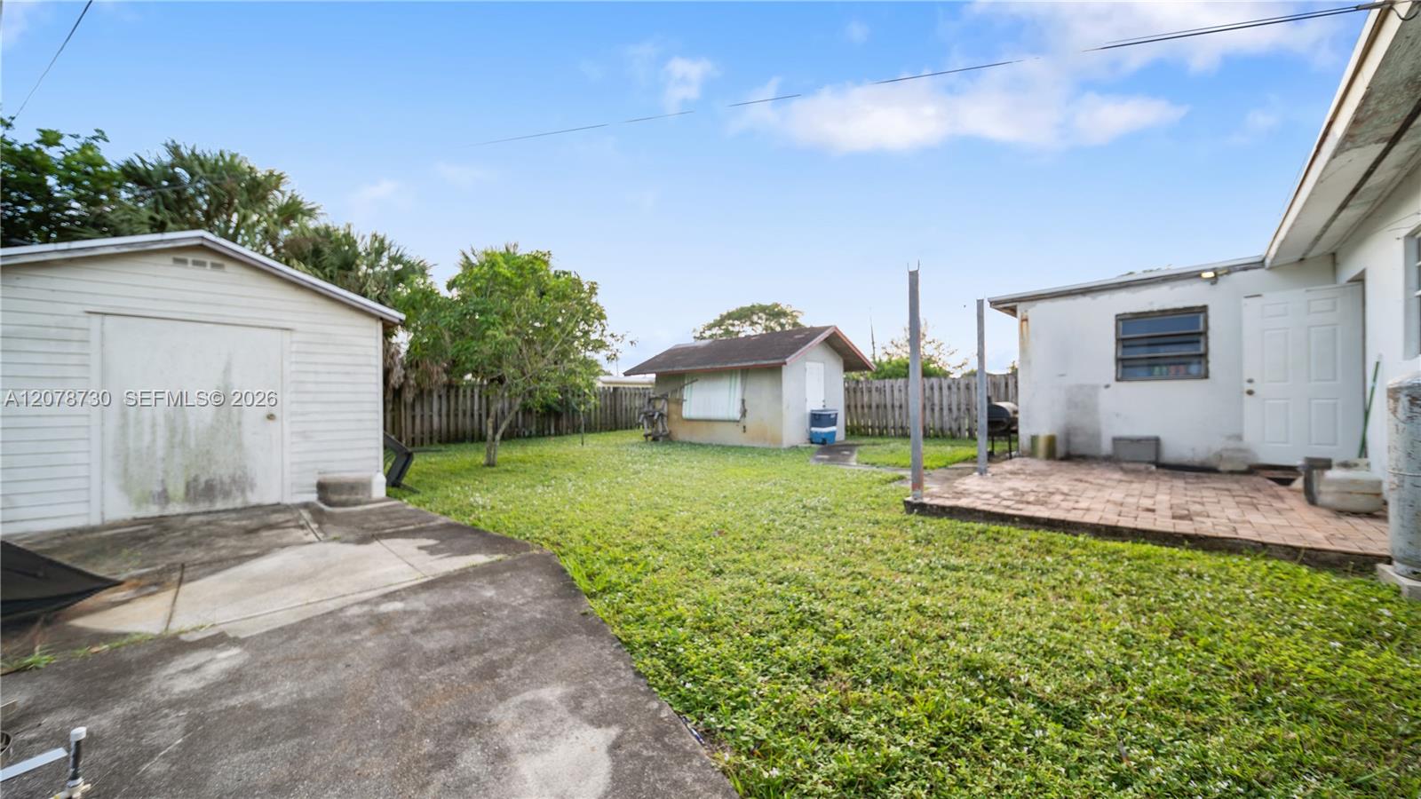 1038 Nw 11th Court Property Photo 18