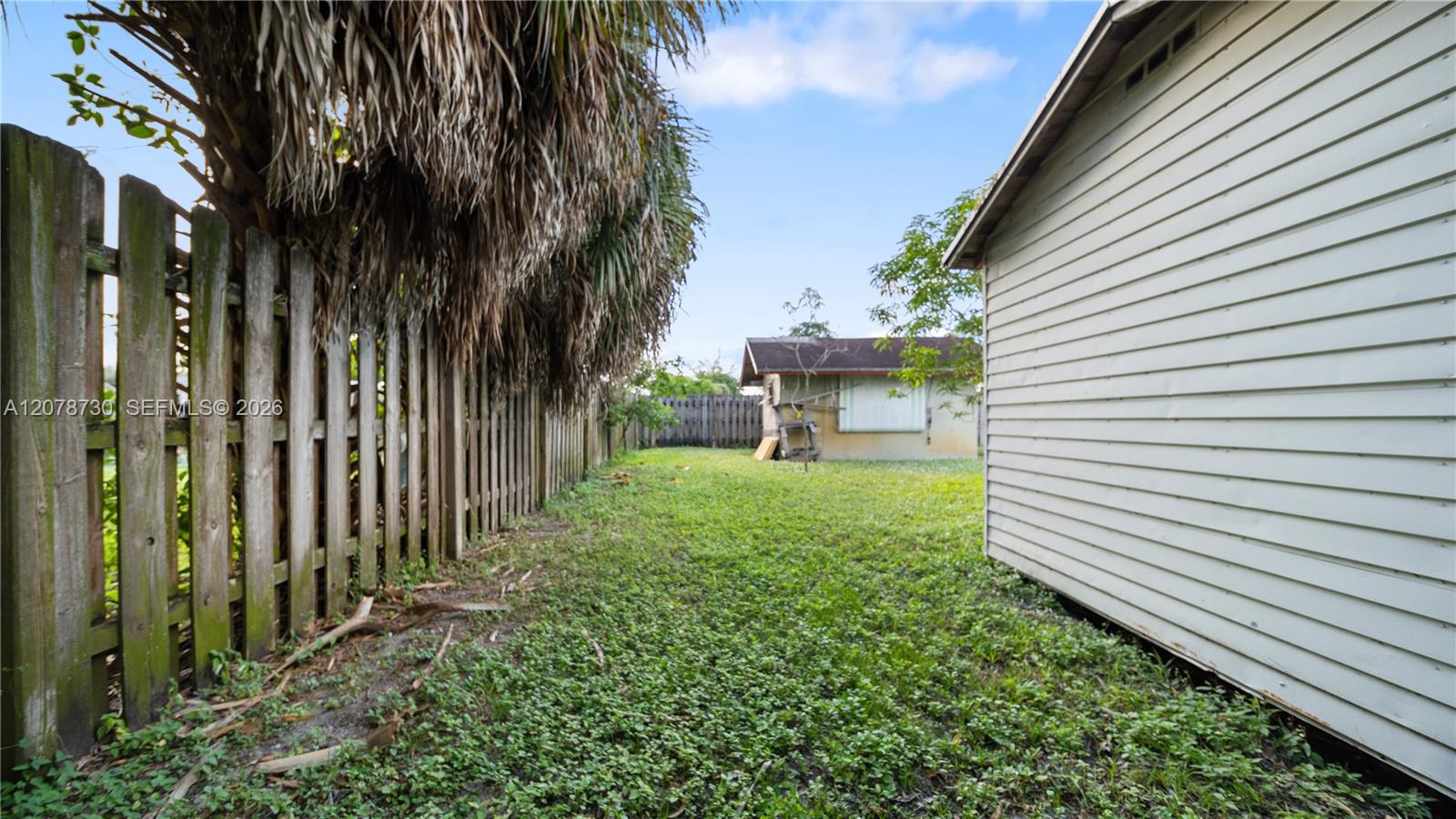 1038 Nw 11th Court Property Photo 20