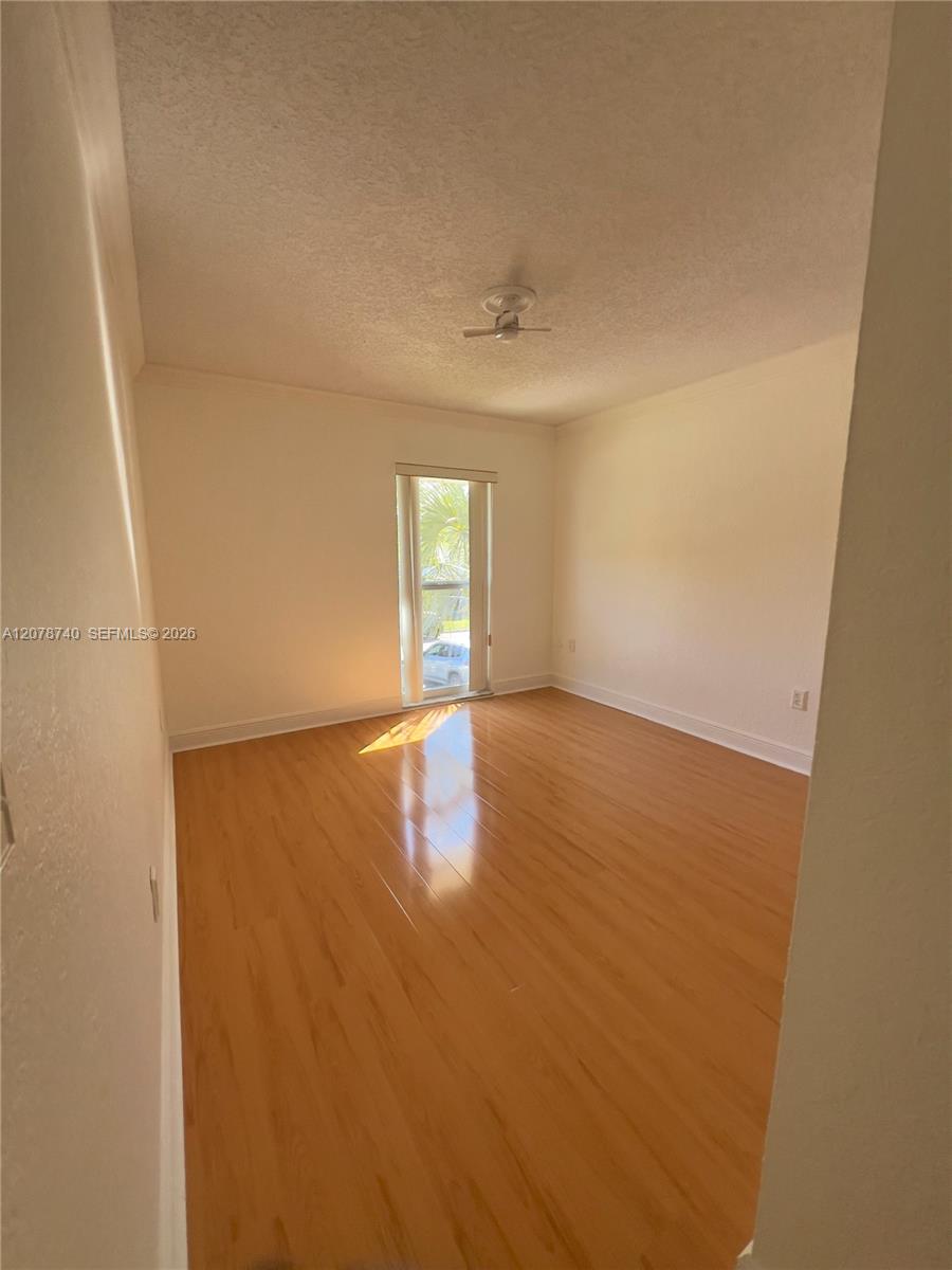 3302 Farragut Street 5f Property Photo 9