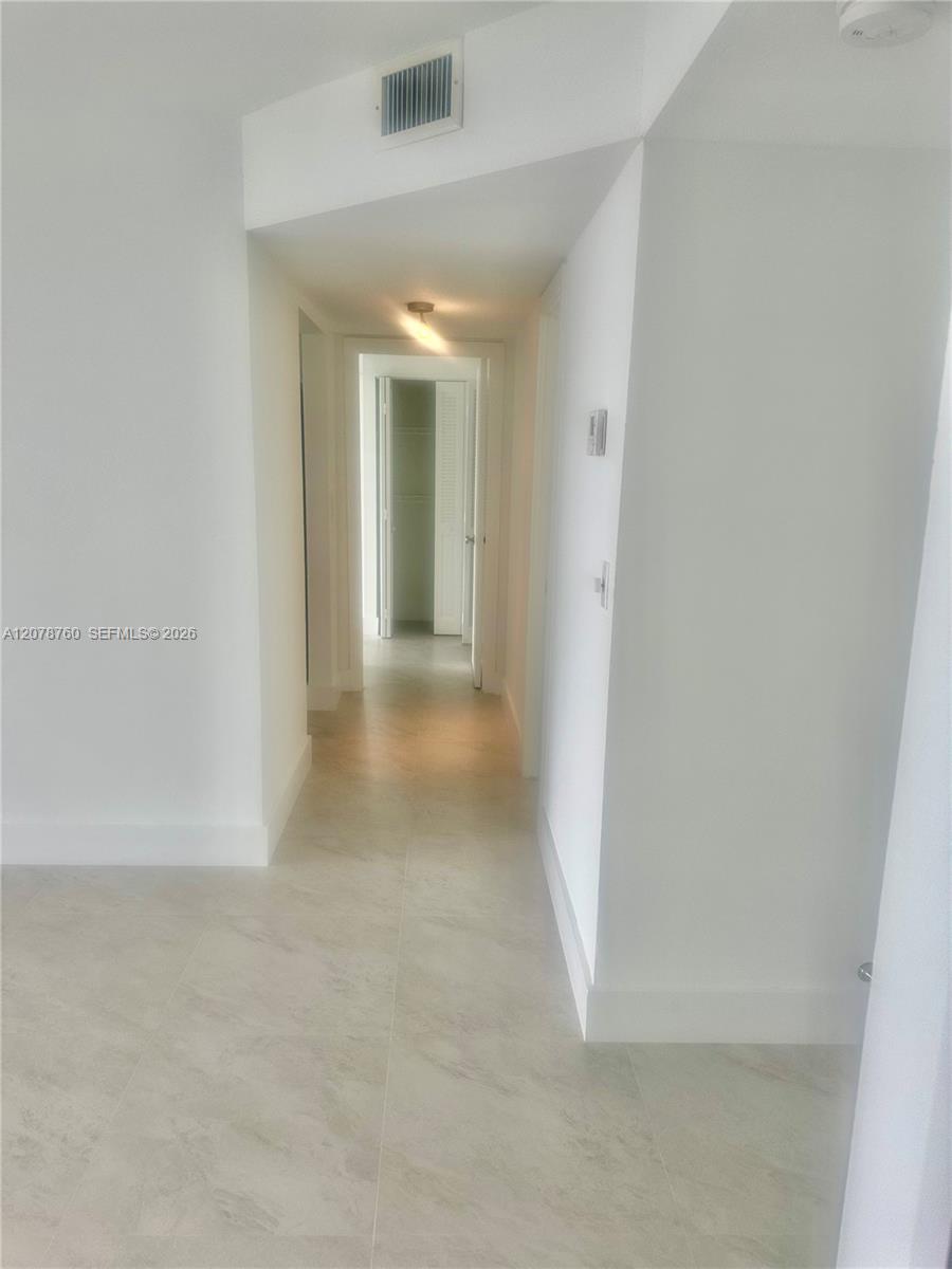 200 Leslie Drive 1023 Property Photo 10