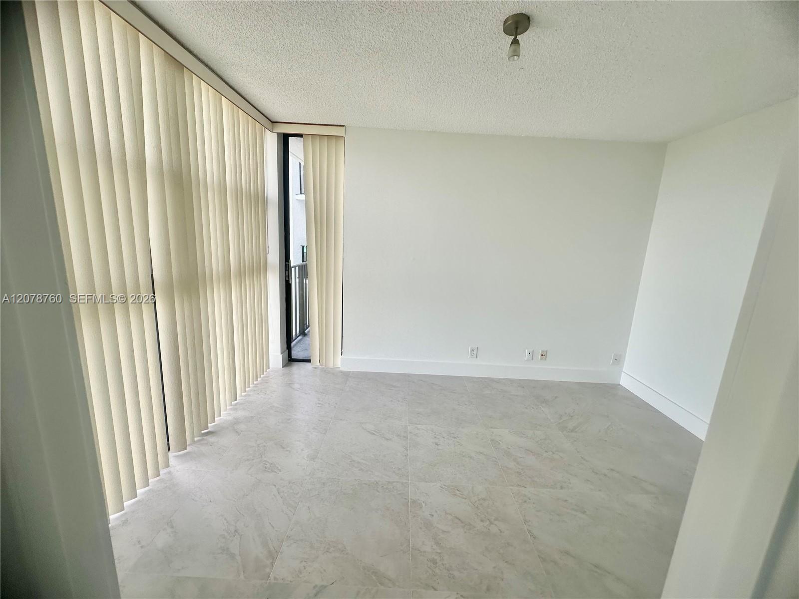 200 Leslie Drive 1023 Property Photo 11
