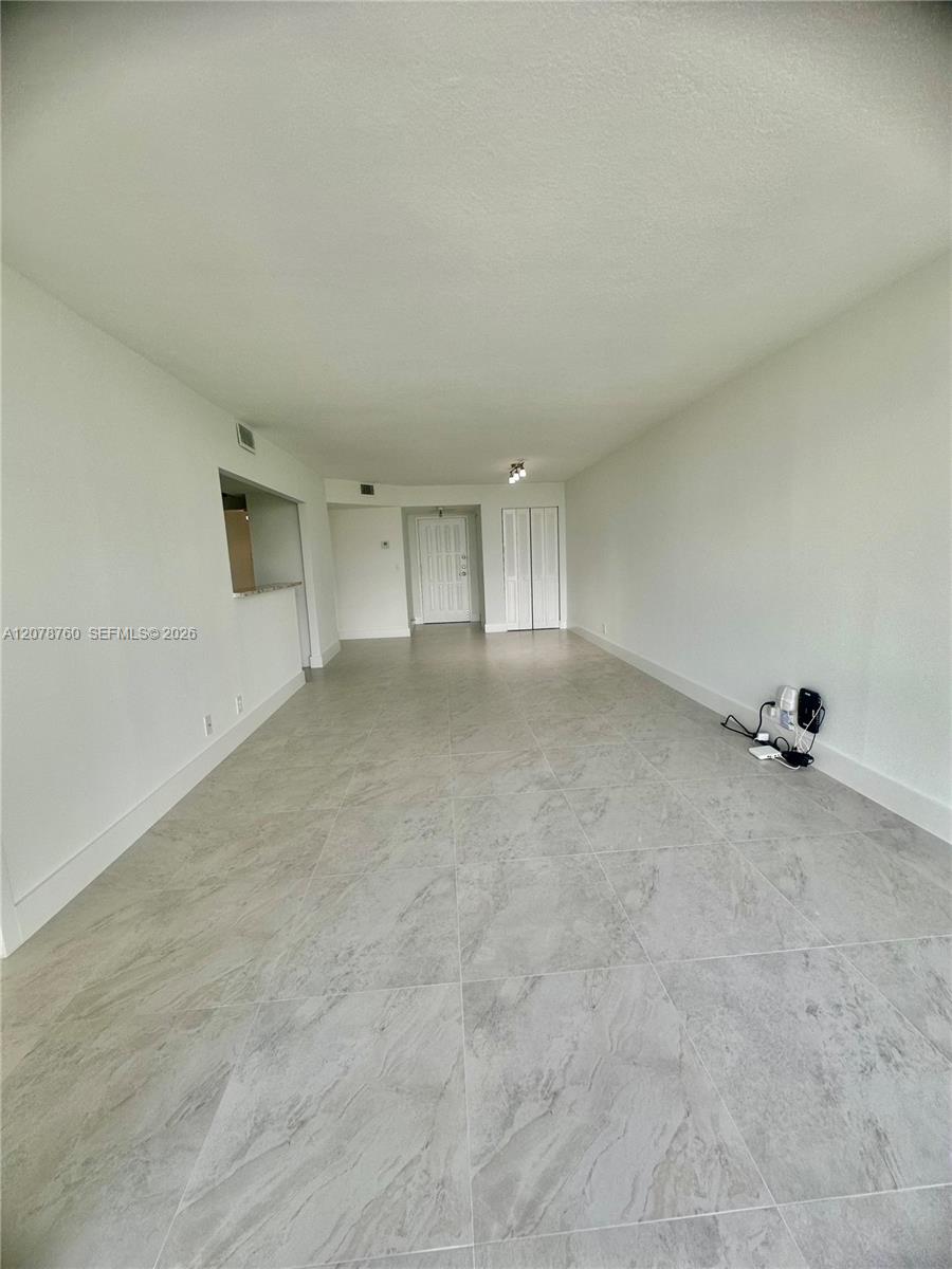 200 Leslie Drive 1023 Property Photo 14
