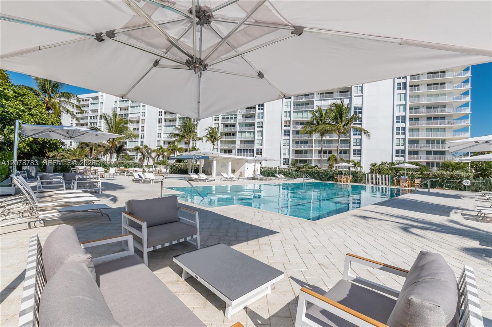 613 Ocean Drive 7c Property Photo 6