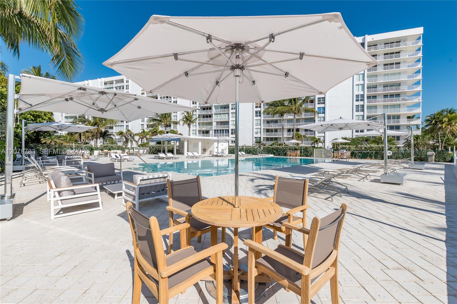 613 Ocean Drive 7c Property Photo 7
